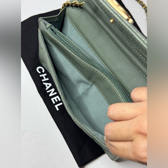 CHANEL Caviar Quilted Boy Wallet On Chain Light Green - Picture 15 of 16